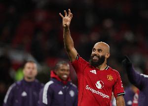 莱茵克尔：显然姆伯莫可以适应为曼联效力的压力，这没影响到他